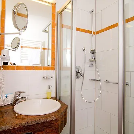 מלון Seehotel Wassermann