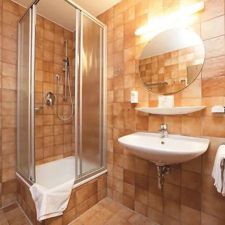 Seehotel Wassermann 3* Seeon-Seebruck
